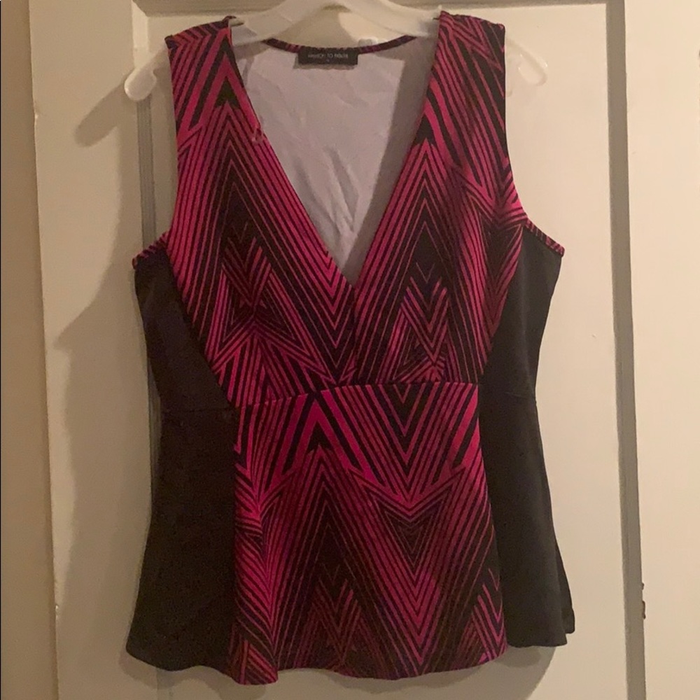 Sleeveless shirt